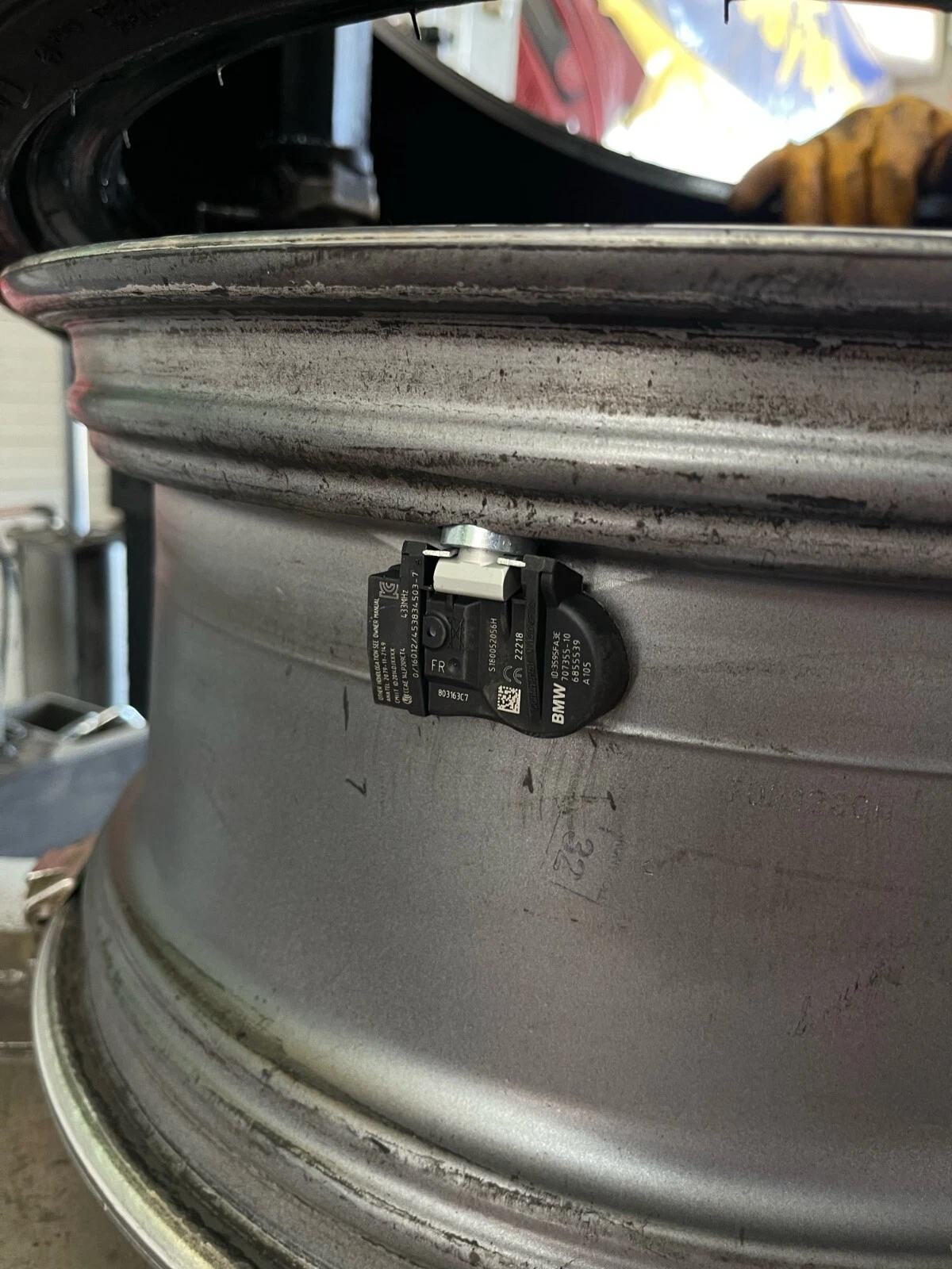 TPMS sensor service