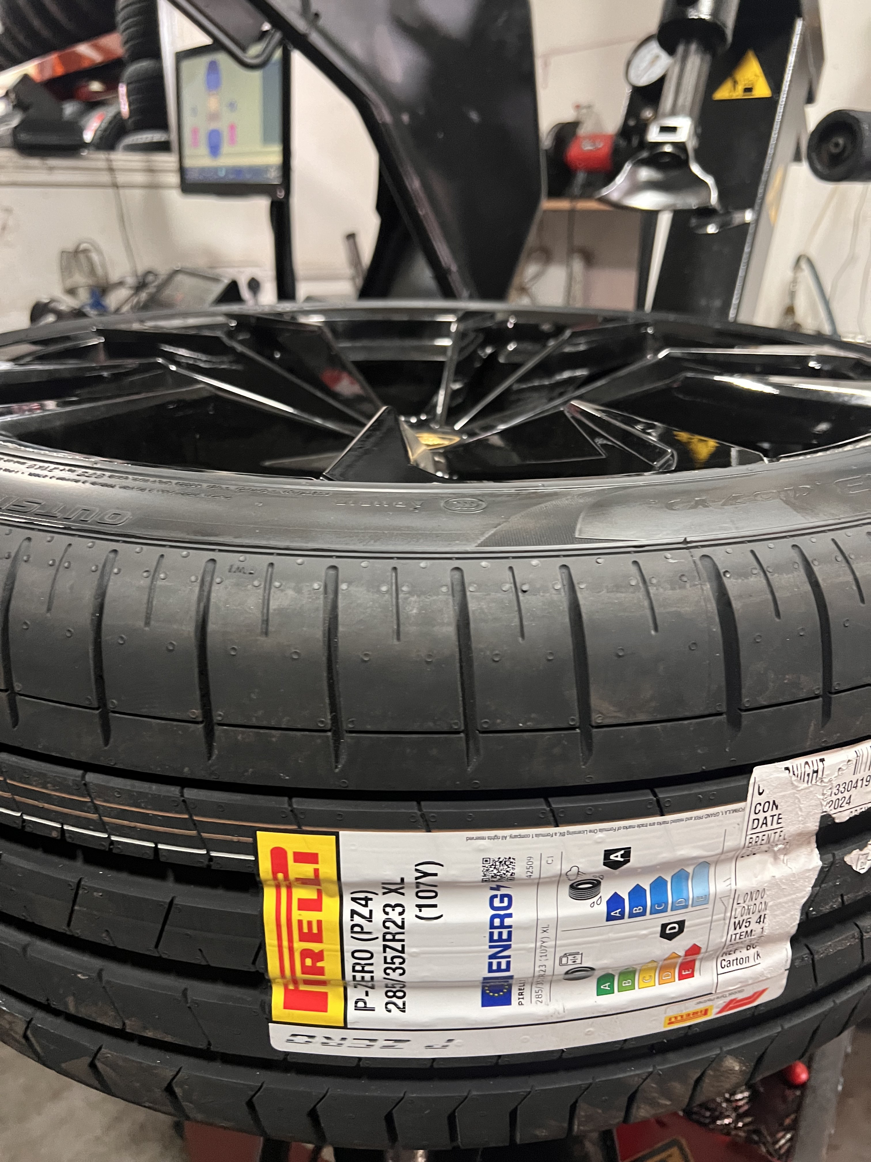 Tyre supply and fitting